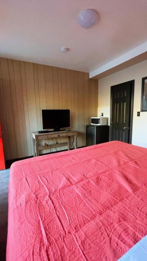 Motel Crestwood *