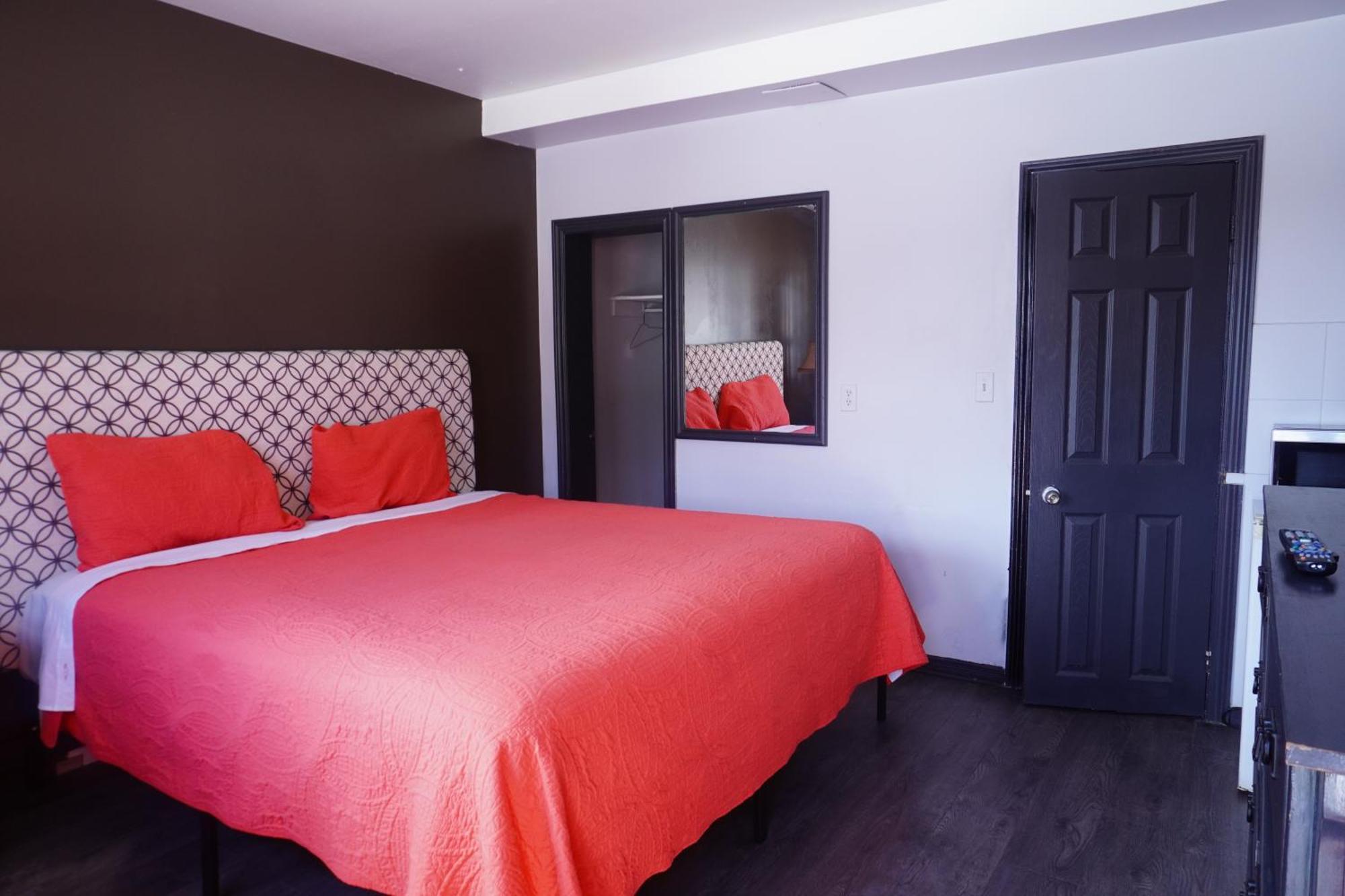 Motel Crestwood *