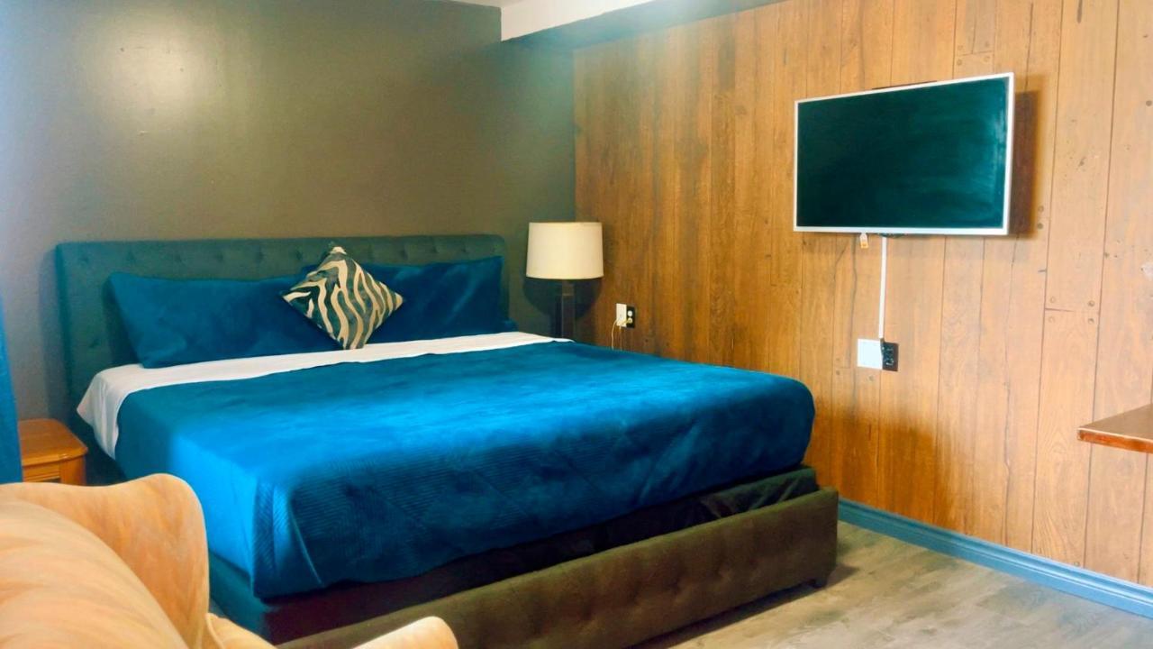 Motel Crestwood *